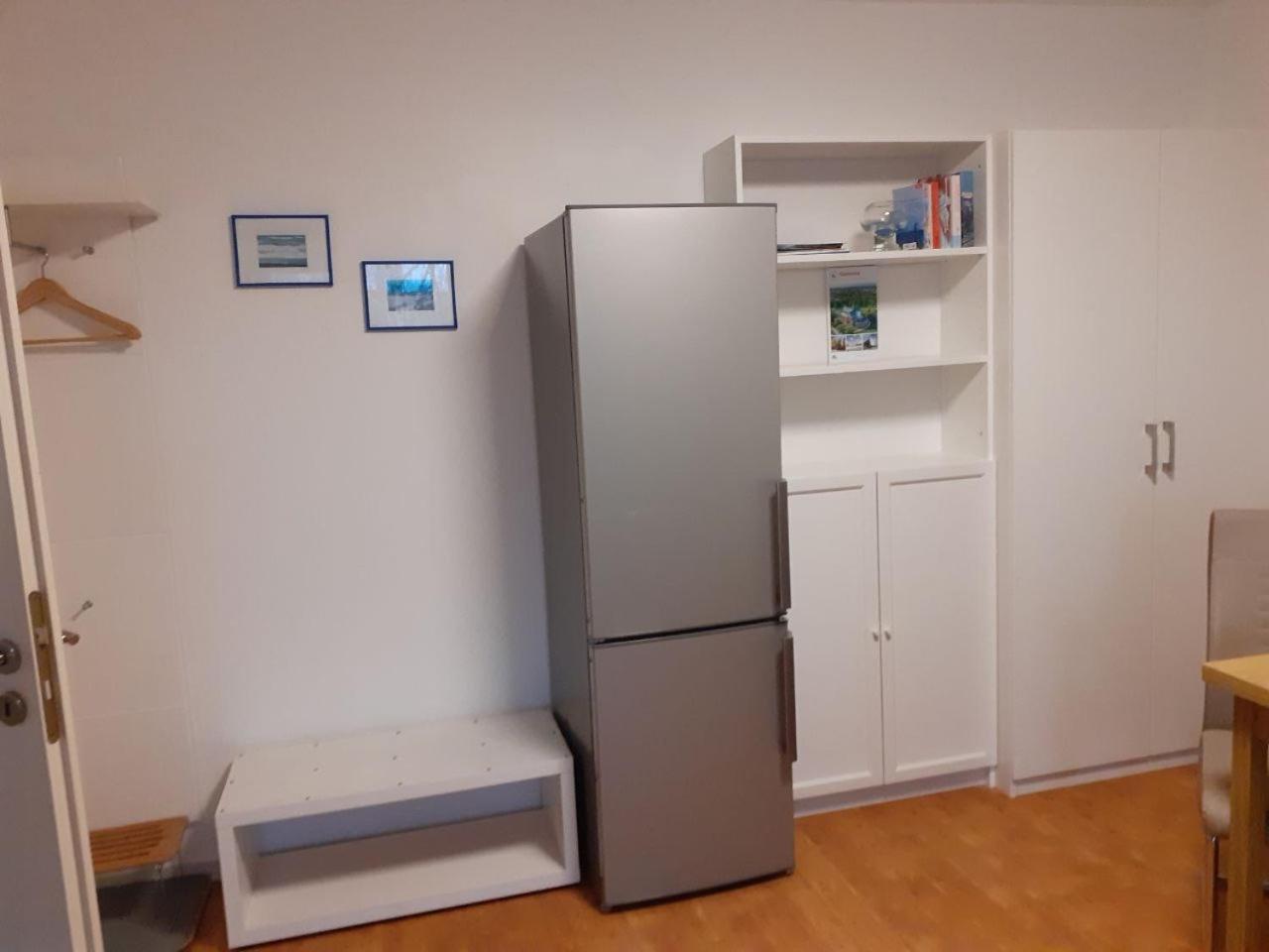 Aquamarin - Charmantes Appartement Mit Balkon Росток Екстериор снимка